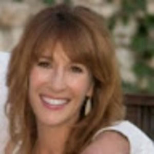 Meet your Posher, Claudine